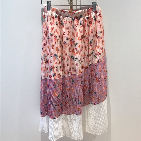 Anthropologie LAIA Pleated floral skirt - Picture 2 of 8